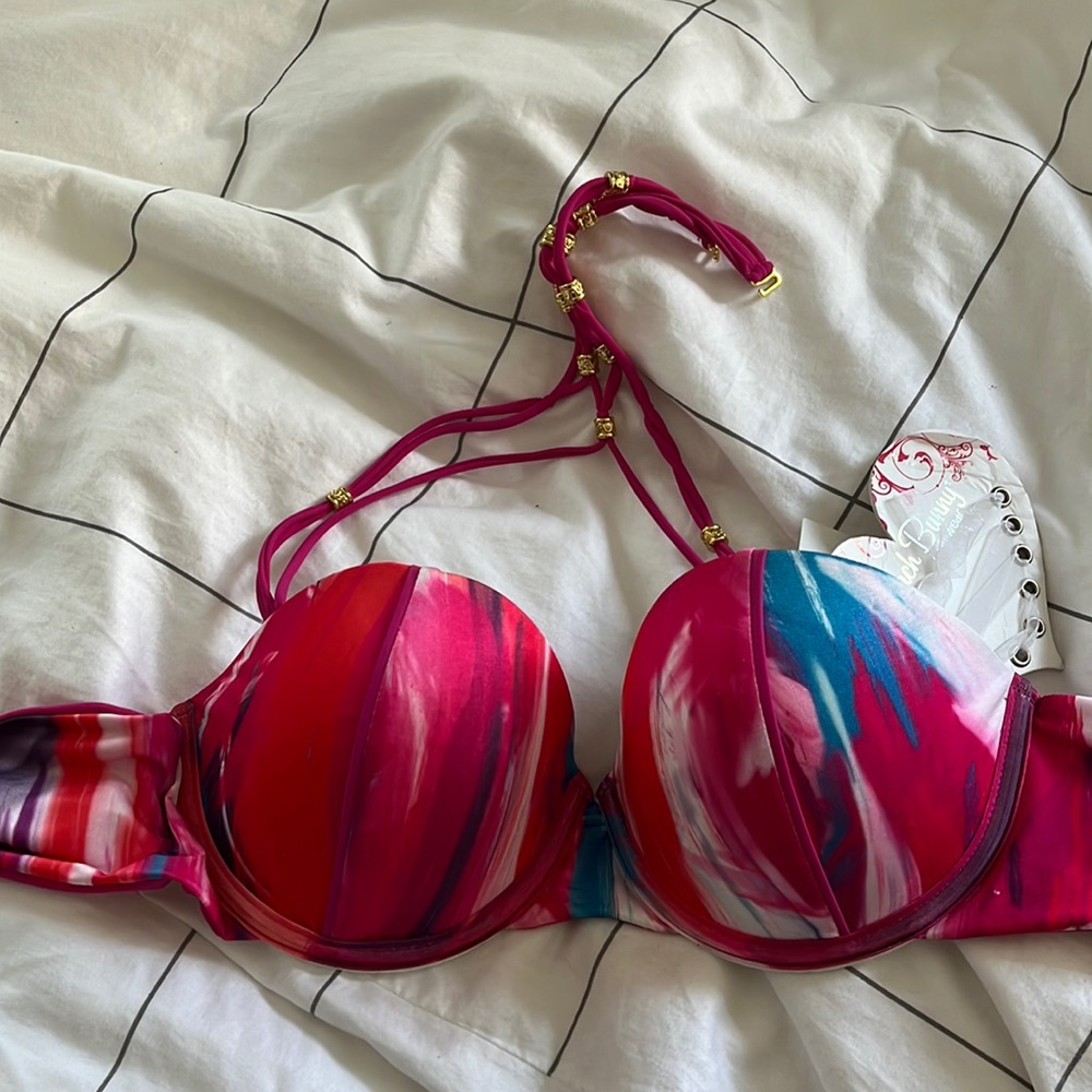 Beach Bunny Push Up Bikini stop